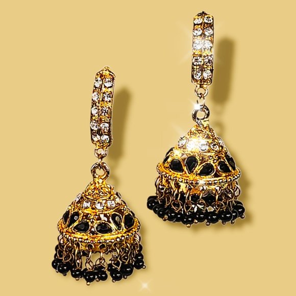 Vintage Black Gold Beaded Chandelier Designer Earrings 1960’s - Picture 2 of 8